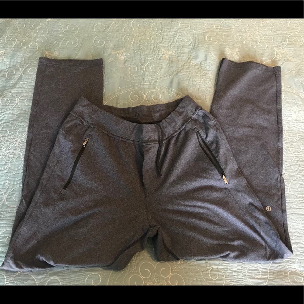 Lululemon men’s sweats.